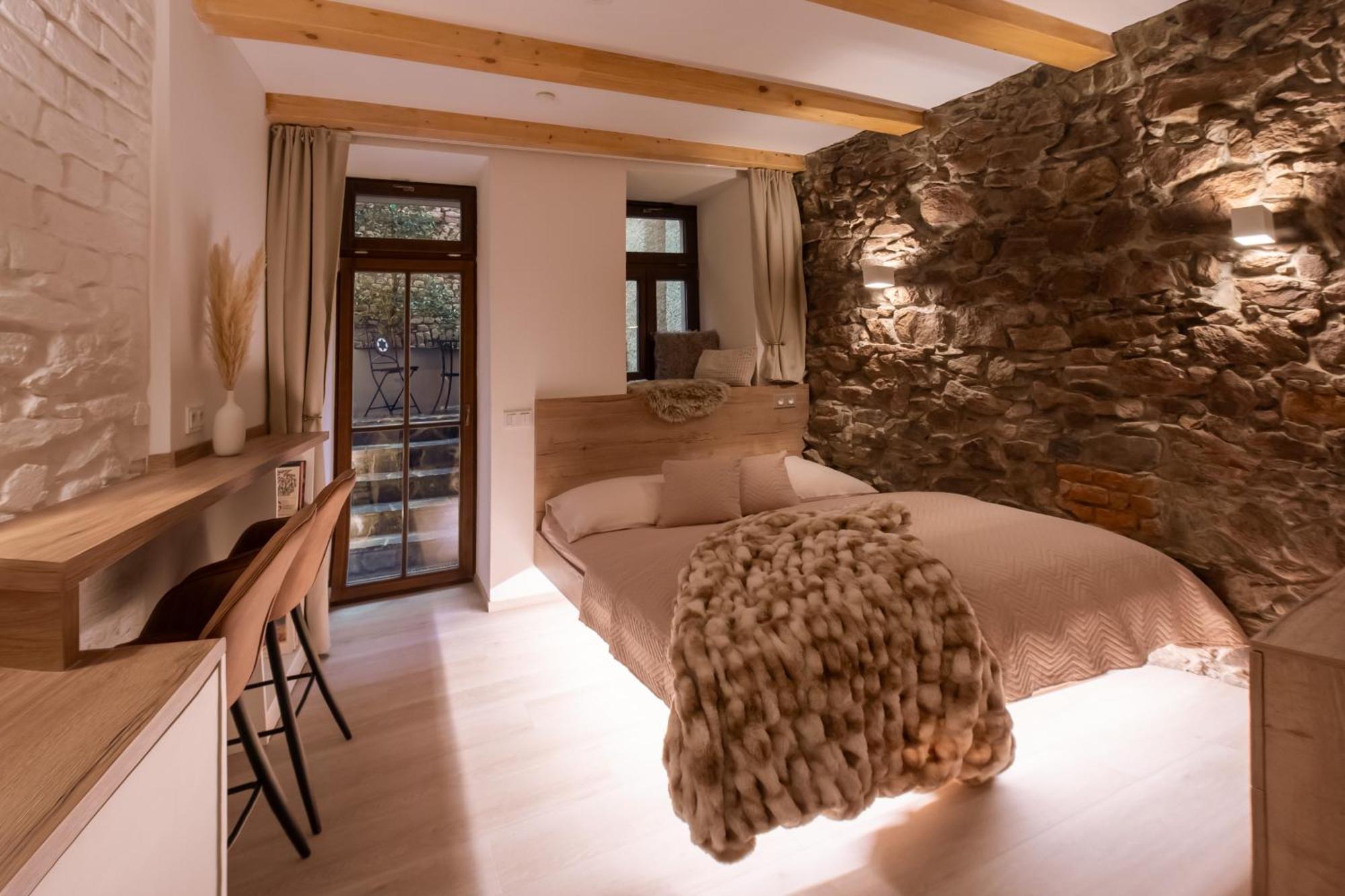 White Wolf Boutique Apartments Όλομουτς Εξωτερικό φωτογραφία